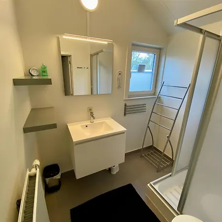 Stylish Getaway, Cleaning Included Casa de Férias