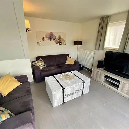 Holiday home Leuke Vakantiewoning Met Tuin In Westende, Cleaning Included