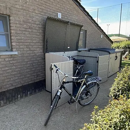Leuke Vakantiewoning Met Tuin In Westende, Cleaning Included Holiday home